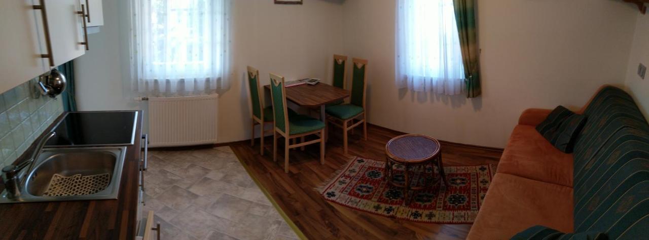 Appartement Haus Kiko à Velden am Wörther See Extérieur photo
