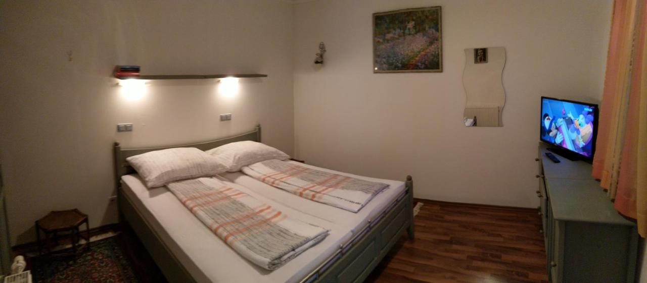 Appartement Haus Kiko à Velden am Wörther See Extérieur photo